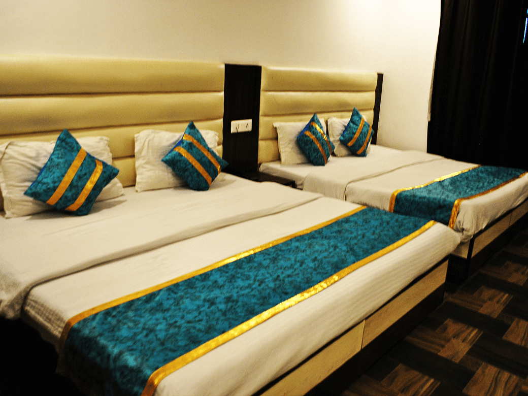 Top Rating hotel near Bhawan