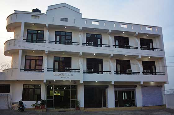 Hotel Mahaluxmi Palace -Katra